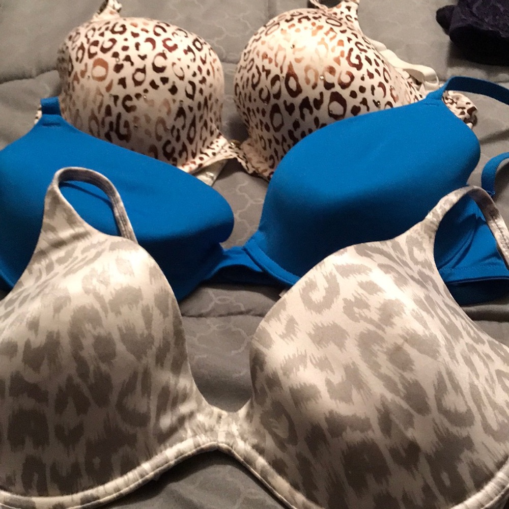 36c Bundle Of Three Victoria Secret Bras